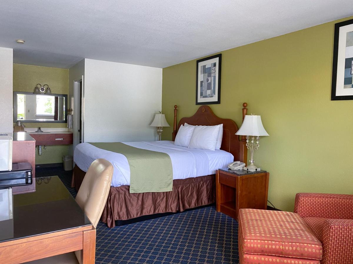 Royal Inn Richmond Hill- Savannah I-95 Экстерьер фото